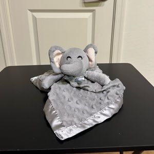 Pro Goleem elephant lovey
